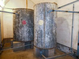 Ligne Maginot - SAINT ROCH (SHR) - (Ouvrage d'artillerie) - Citerne d'eau potable pour l'équipage
Pastille rouge décanteur
Pastille jaune ?