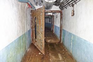 Ligne Maginot - LAVOIR - (Ouvrage d'artillerie) - Entrée des Hommes
Sas étanche vers les galeries de l'ouvrage