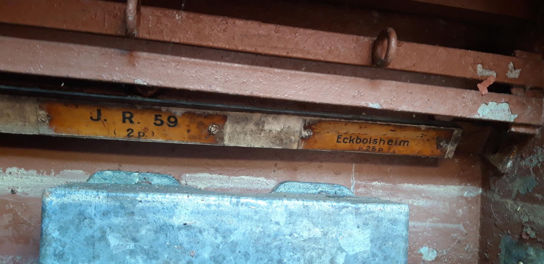 Ligne Maginot - M3 - (Chambre de coupure) - Le répartiteur
Marquages allemands initiaux