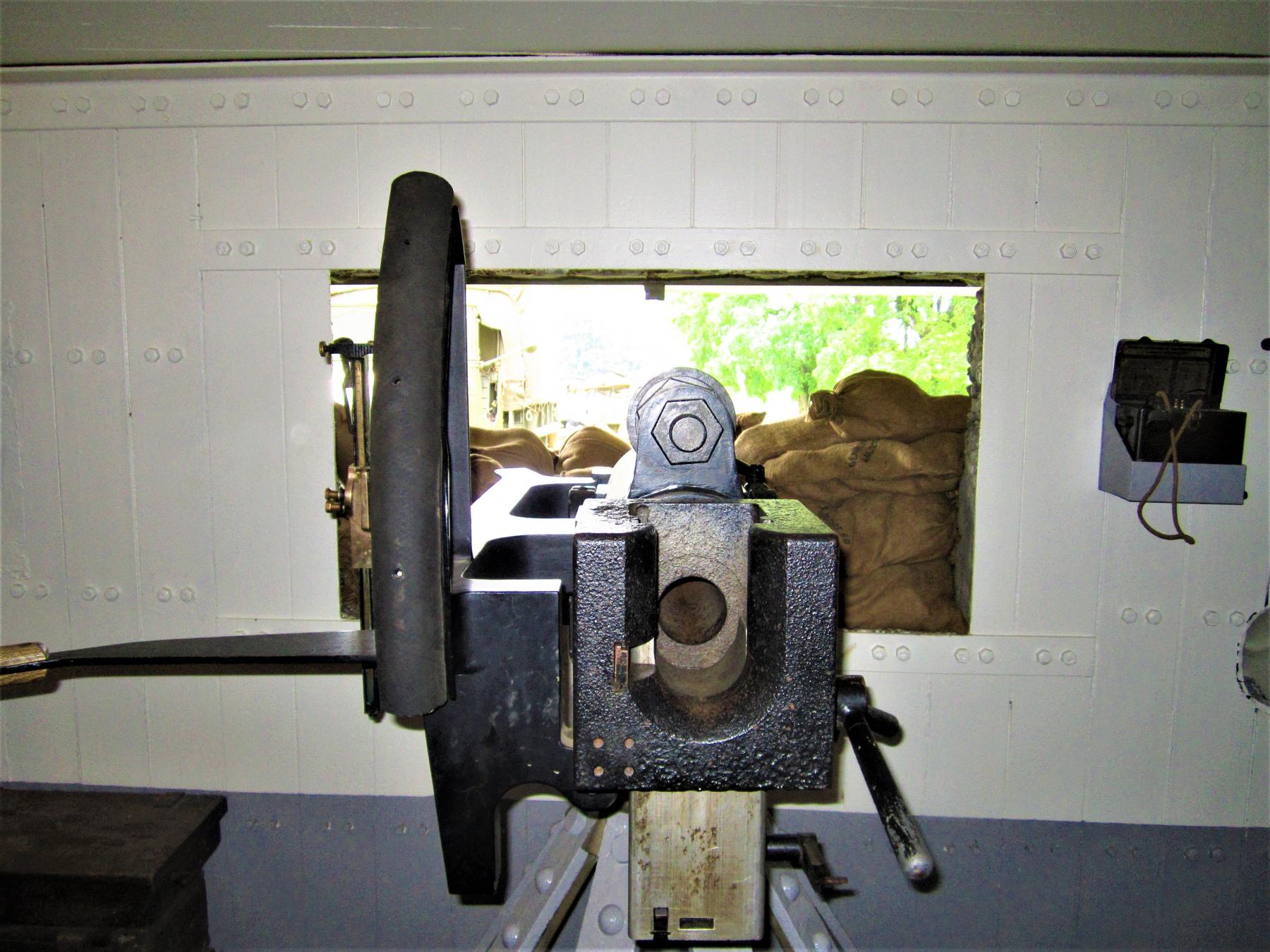 Ligne Maginot - 86 - ASCHENBACH - (Casemate d'infanterie - double) - Canon de marine de 47 modèle 1902
Culasse ouverte