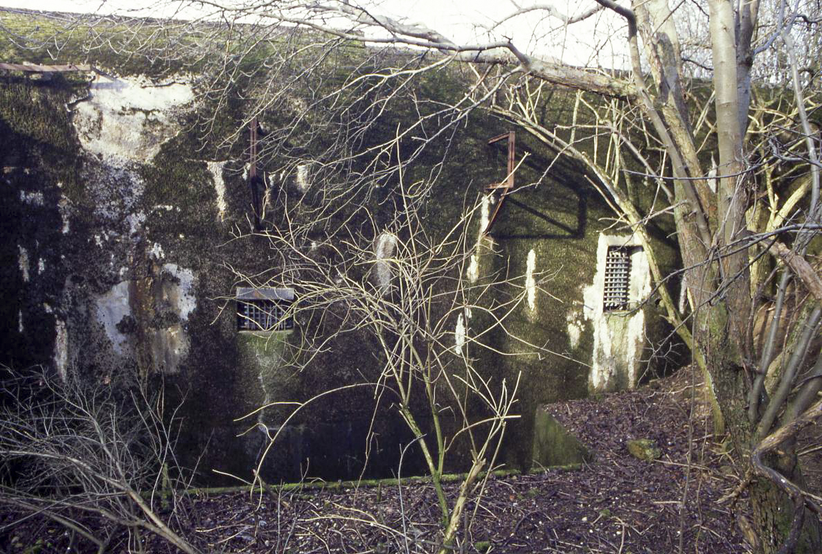 Ligne Maginot - PUXIEUX - O2 - (Observatoire d'artillerie) - La façade arrière - Valentin Hemmert