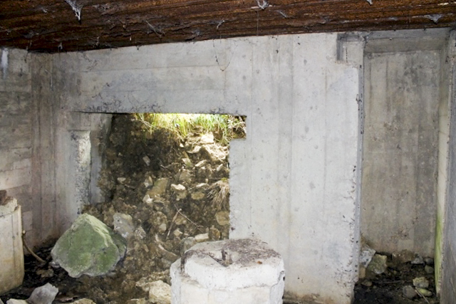 Ligne Maginot - SCHITTEFELD 5 - (Blockhaus pour canon) - L'entrée du matériel et l'entrée du personnel