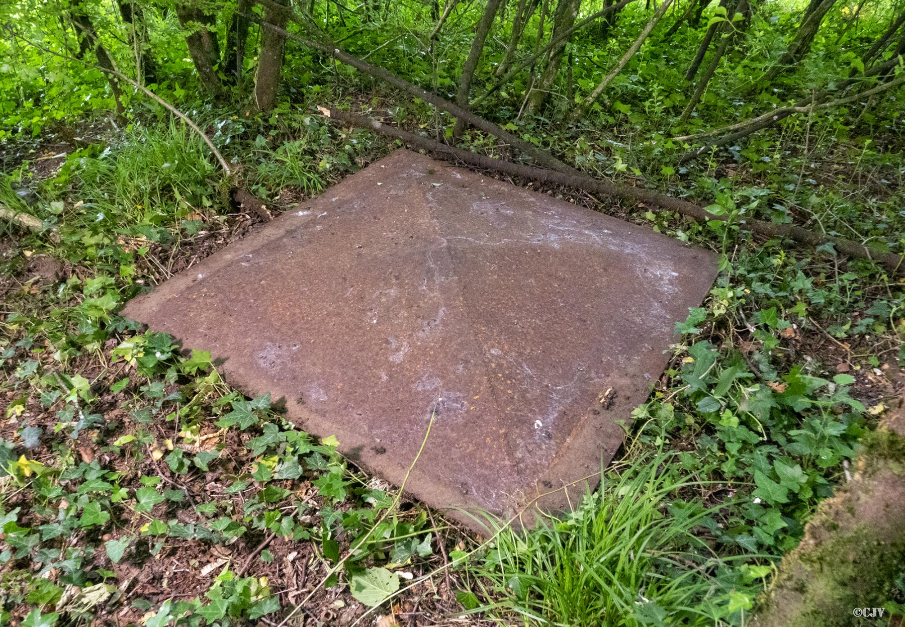 Ligne Maginot - 10B - (Chambre de coupure) - La trappe, mis correct