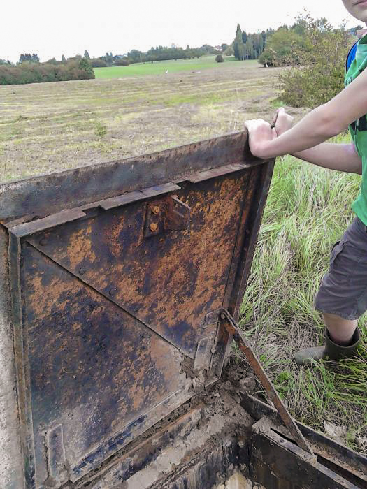 Ligne Maginot - A (Chambre de coupure) - La trappe d'accès   - charli57415