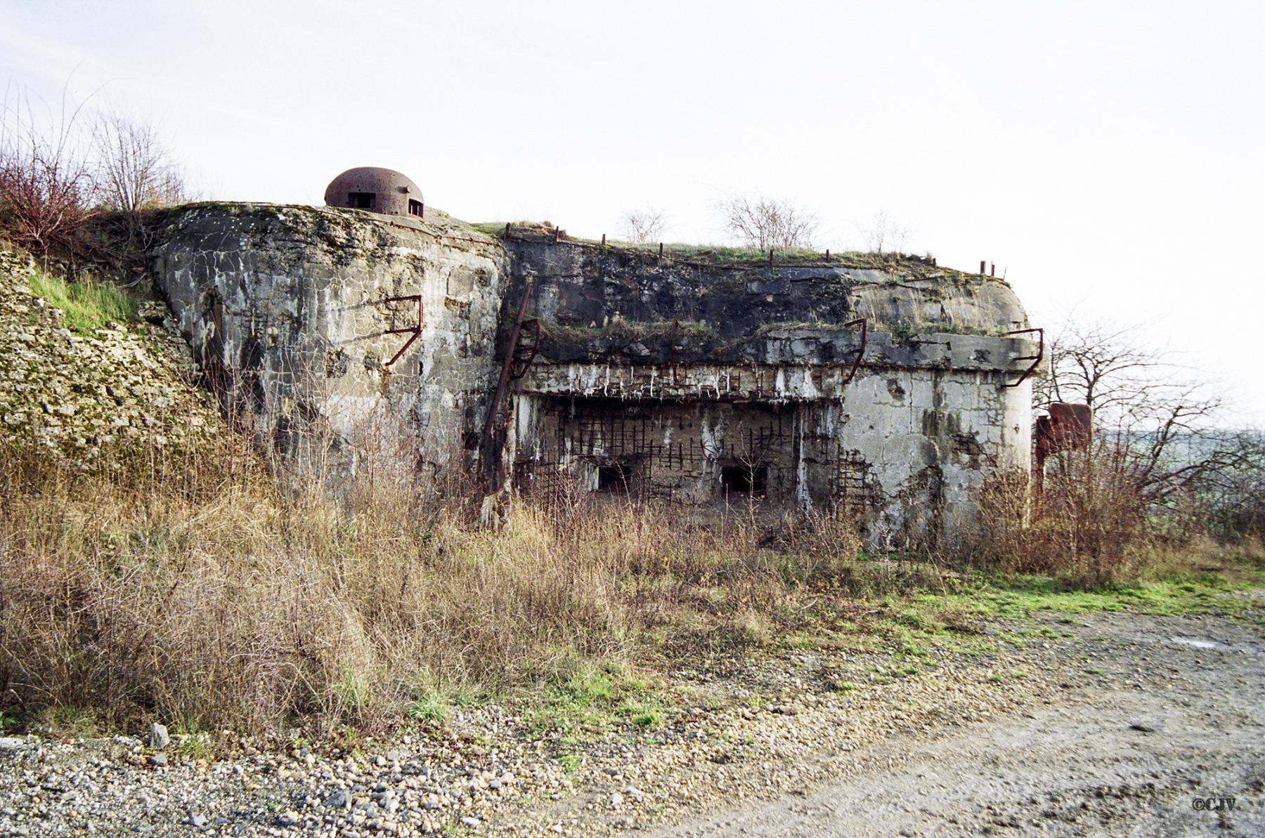 Ligne Maginot - BOVENBERG - A27 - (Ouvrage d'infanterie) - Bloc 3
Façade nord