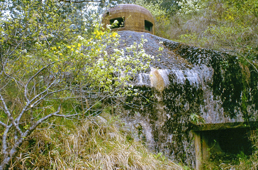Ligne Maginot - SAINT ROCH (SHR) - (Ouvrage d'artillerie) - Bloc 2
La cloche GFM et la bouche d'aération