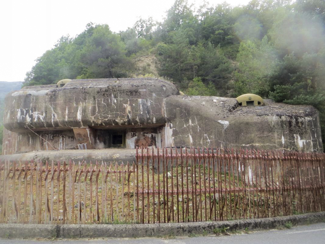 Ligne Maginot - SAINT ROCH (SHR) - (Ouvrage d'artillerie) - Bloc 4
Bloc-barrage muni d'un puissant armement.