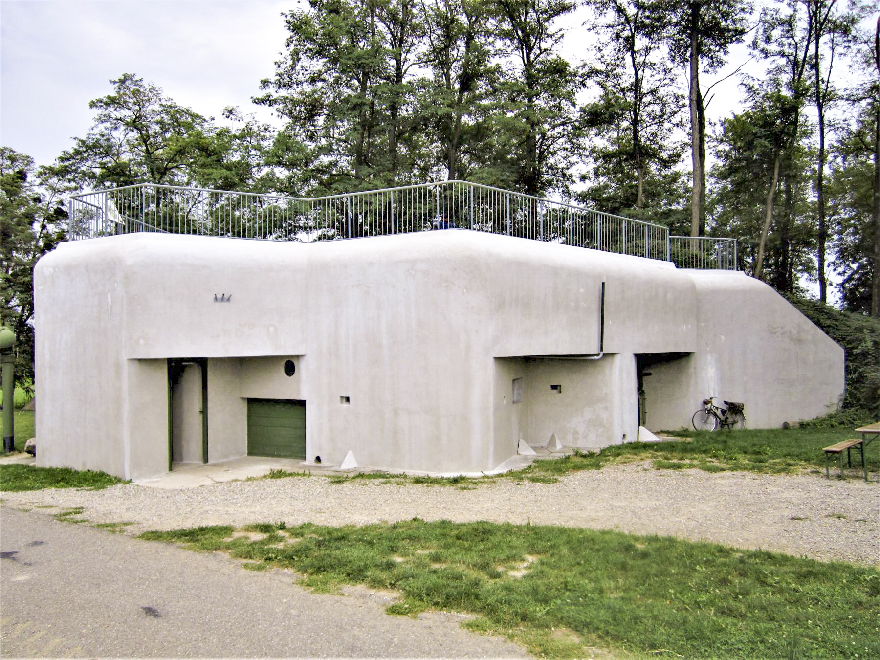 Ligne Maginot - 86 - ASCHENBACH - (Casemate d'infanterie - double) - L'entrée et la façade Sud-Ouest