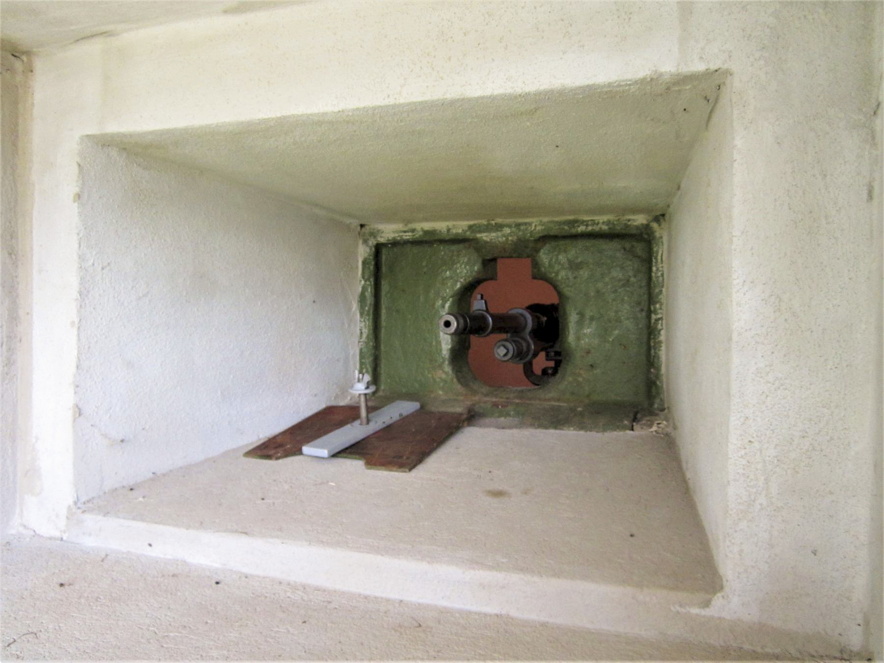 Ligne Maginot - 86 - ASCHENBACH - (Casemate d'infanterie - Double) - Créneau mitrailleuse nord-est - Gregory Fuchs