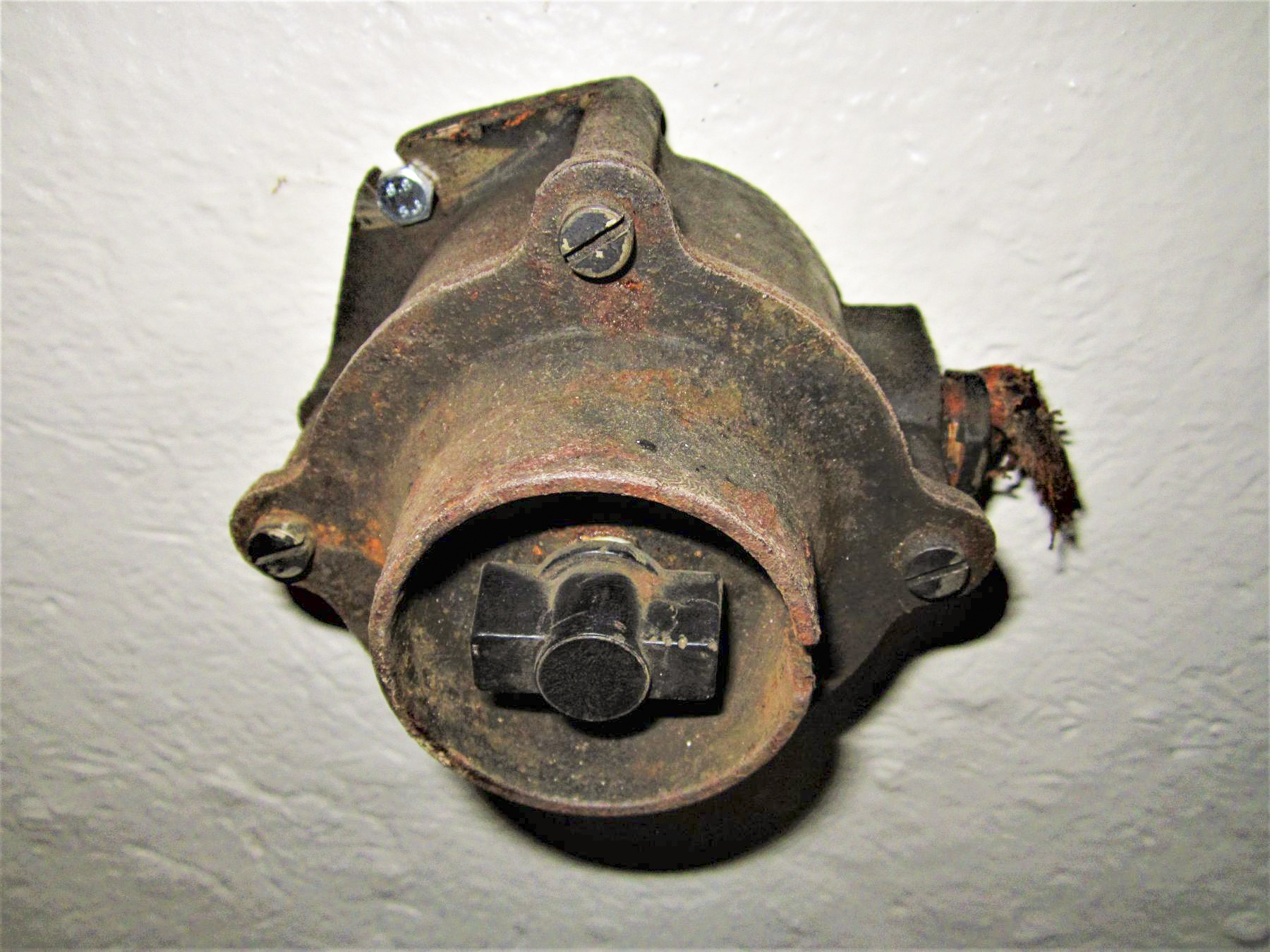 Ligne Maginot - 86 - ASCHENBACH - (Casemate d'infanterie - double) - Interrupteur du projecteur
