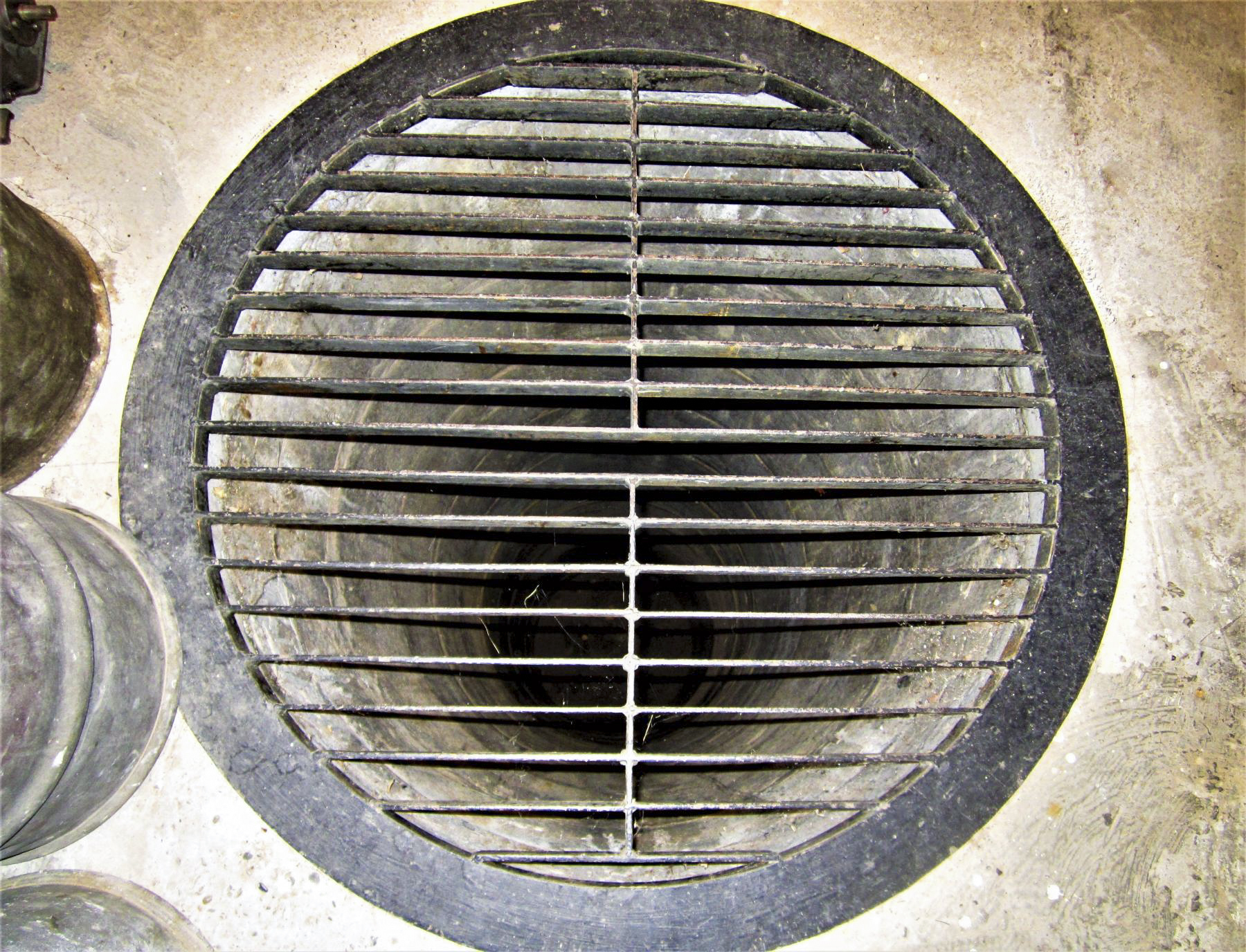 Ligne Maginot - 86 - ASCHENBACH - (Casemate d'infanterie - double) - Etage inférieur
Puits