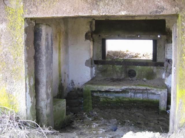 Ligne Maginot - HEILIGENBRONNEN EST - (Blockhaus pour canon) - Tablette pour le canon de 25 mm - Christian LENHARD