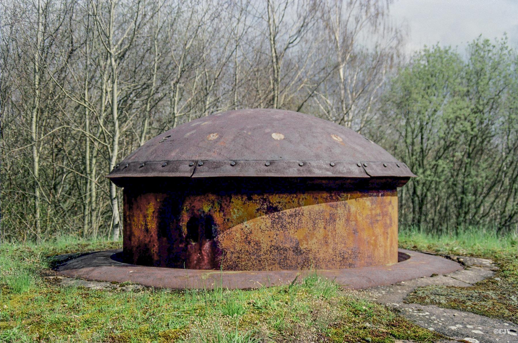 Ligne Maginot - SIMSERHOF - (Ouvrage d'artillerie) - Bloc 1
Tourelle mitrailleuses