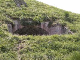 Ligne Maginot - FORT DE GIROMAGNY - (Position d'artillerie préparée) - L'embrasure d'une casemate à tir indirect
