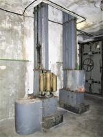 Ligne Maginot - SAINT GOBAIN - (Ouvrage d'infanterie) - Bloc 2
Etage inférieur
Norias d'approvisionnement en munitions de 81