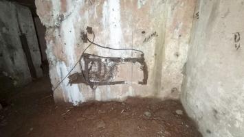 Ligne Maginot - BREMMELBACH SUD - C7 - (Casemate d'infanterie) - Le central téléphonique.
Protection des câbles