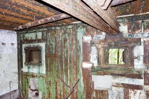 Ligne Maginot - SEELBERG EST - (Casemate d'infanterie) - Chambre de tir avec le créneau JM/AC47 et le créneau JM