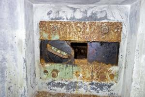 Ligne Maginot - SEELBERG EST - (Casemate d'infanterie) - Créneau de défense intérieure de la sortie de secours