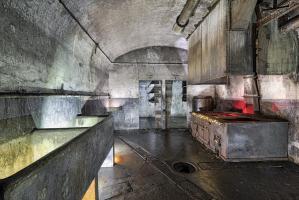 Ligne Maginot - LEGERET - (Abri) - La magnifique cuisine ayant une conception vraiment intéressante, notamment avec les réserves à vivres dans la continuité de la pièce...