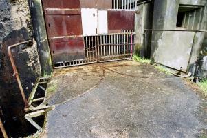 Ligne Maginot - OTTERBIEL - (Ouvrage d'artillerie) - Entrée mixte
La porte et le pont d'entrée
