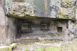 Ligne Maginot - HAUT POIRIER - (Ouvrage d'infanterie) - Bloc 3 
Créneaux de tir