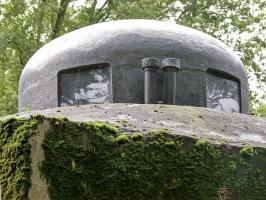 Ligne Maginot - CIMETIERE DU MONT DES BRUYERES - C2 - (Casemate d'infanterie) - 