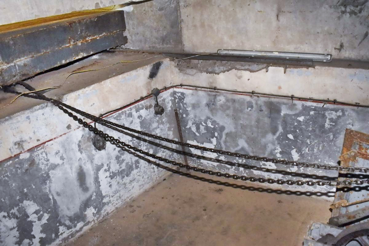 Ligne Maginot - SIMSERHOF - (Ouvrage d'artillerie) - Entrée munitions
Mécanisme du pont escamotable