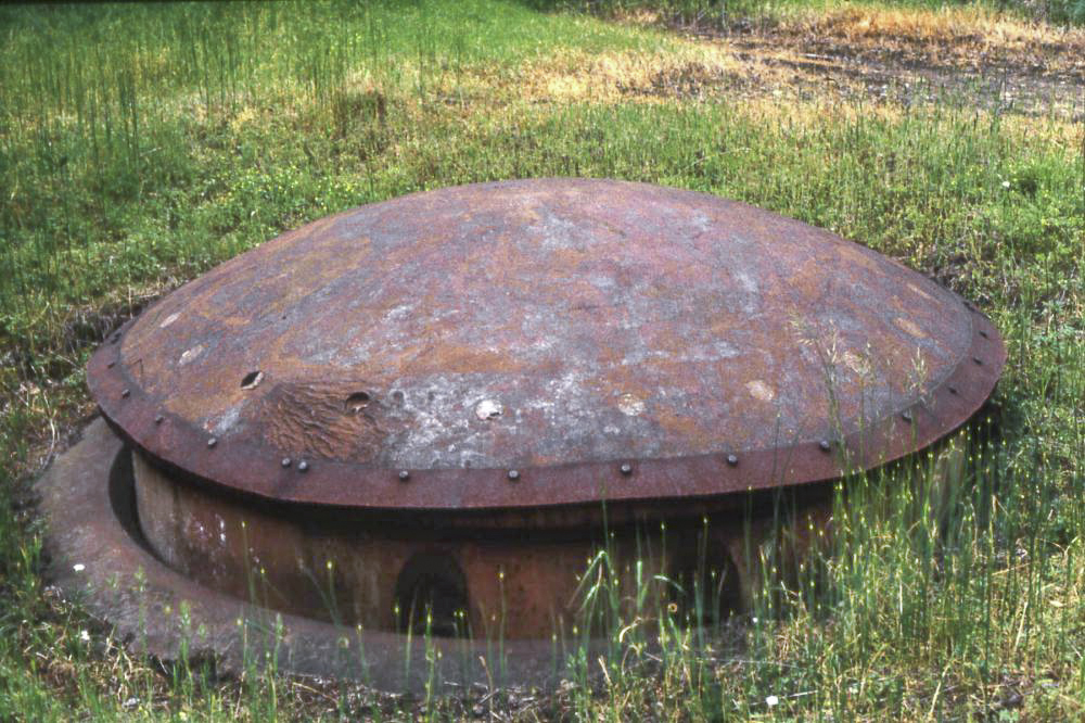 Ligne Maginot - SIMSERHOF - (Ouvrage d'artillerie) - Bloc 7
Tourelle lance bombes 135mm