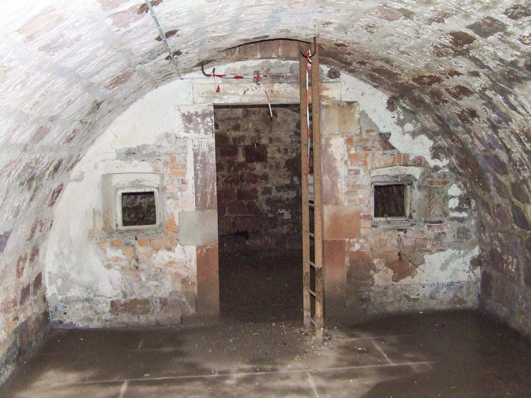 Ligne Maginot - FORT DE GIROMAGNY - (Position d'artillerie préparée) - Le magasin d'une des tourelles