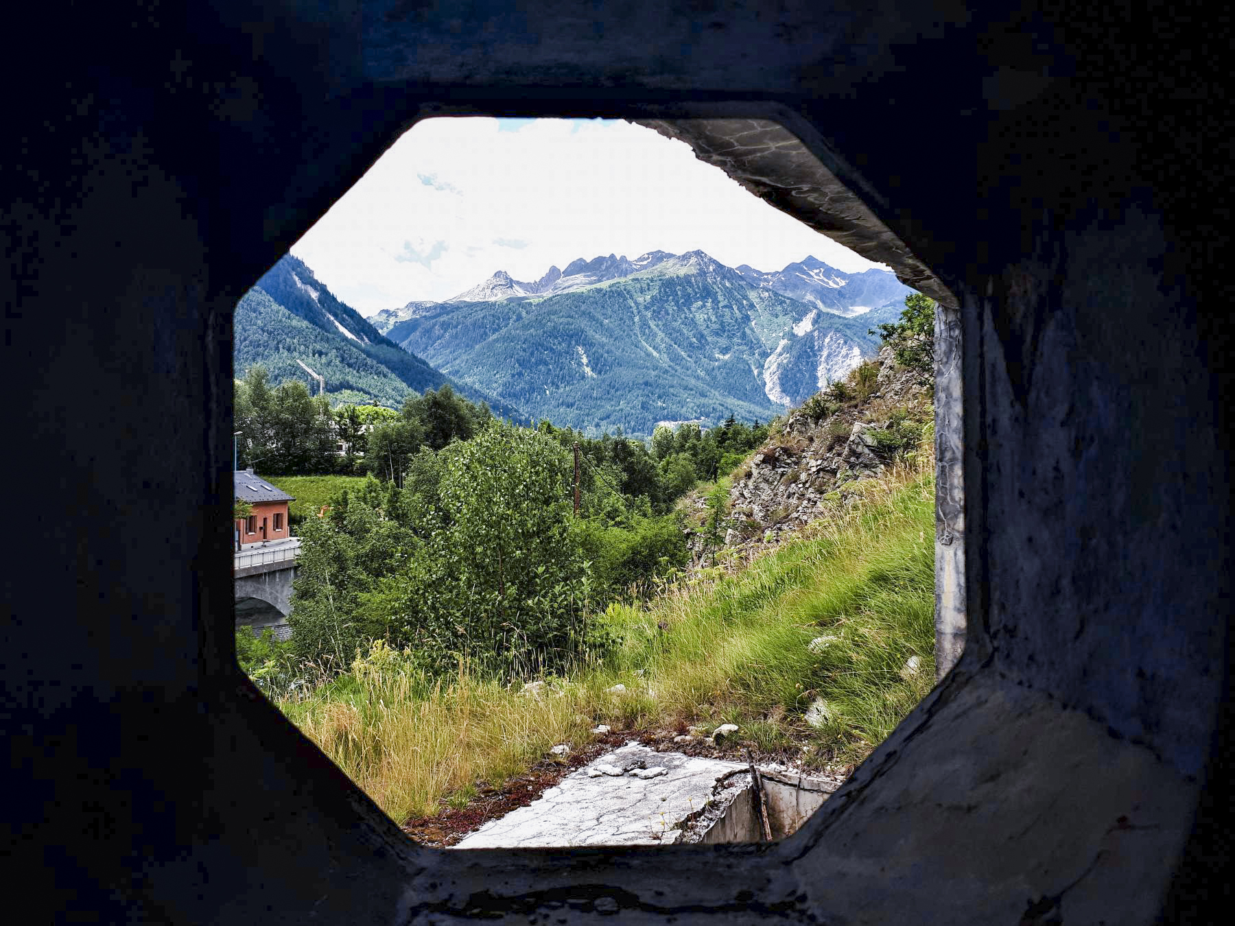 Ligne Maginot - SAINT GOBAIN - (Ouvrage d'infanterie) - Bloc 4
Vue depuis le créneau FM