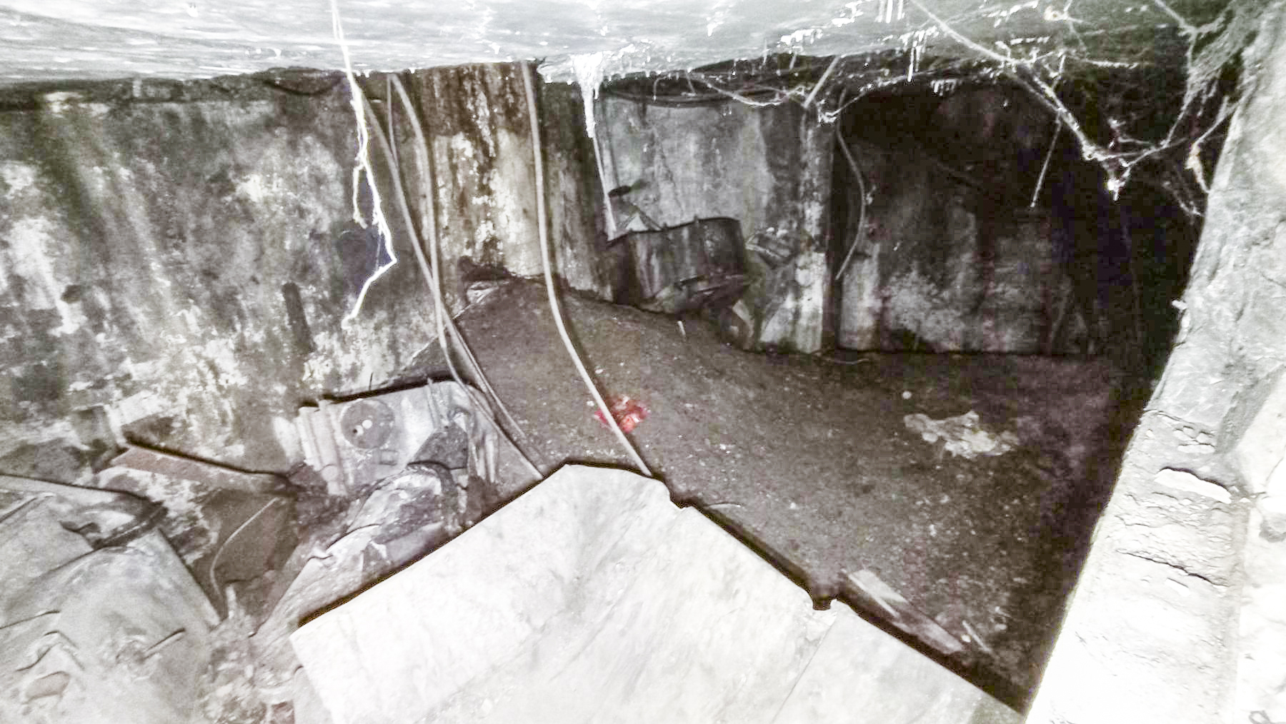 Ligne Maginot - BREMMELBACH NORD - C6 - (Casemate d'infanterie - double) - L'étage inférieur de la casemate - Baptiste Gaudin