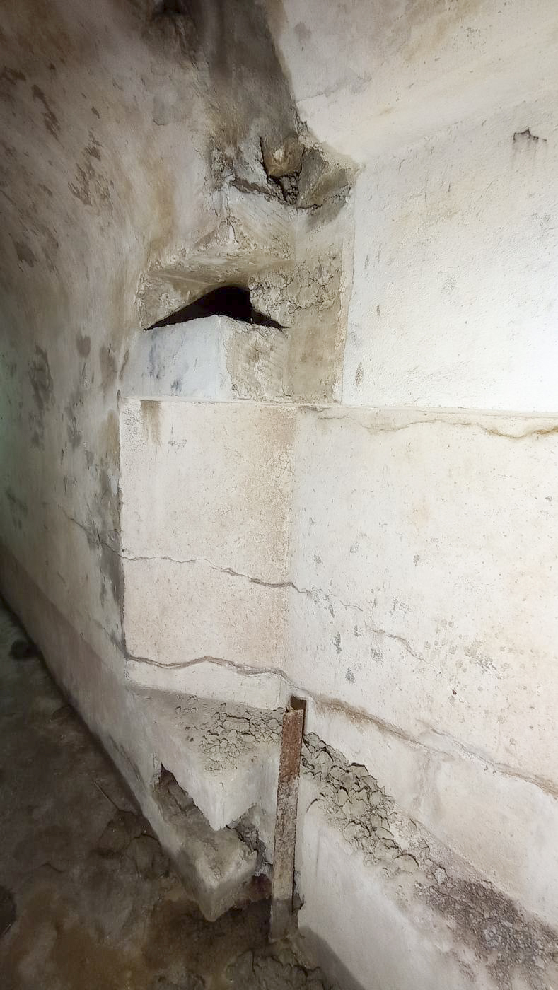 Ligne Maginot - BREMMELBACH NORD - C6 - (Casemate d'infanterie - double) - Réservation pour une porte  blindée  ou porte  de sas