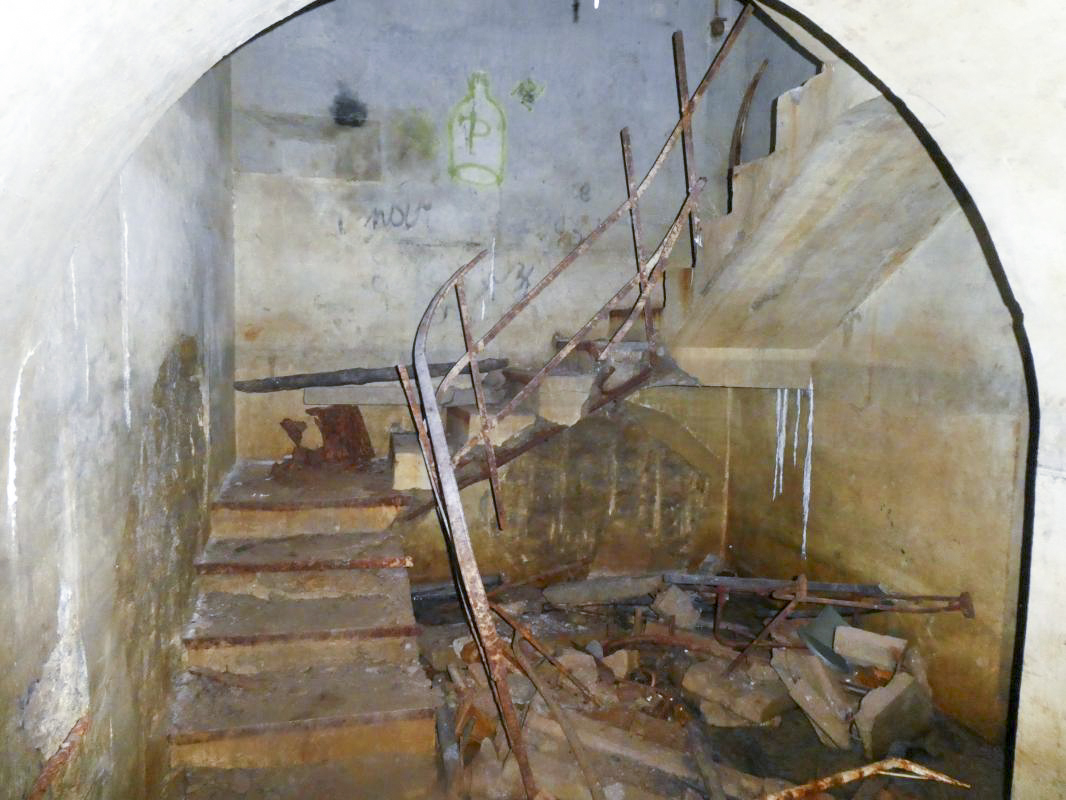 Ligne Maginot - SEELBERG EST - (Casemate d'infanterie) - Le puits