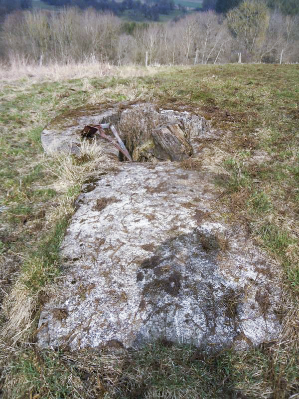 Ligne Maginot - TRUBACH - (Cuve pour arme d'infanterie) - Emplacement pour tourelle démontable