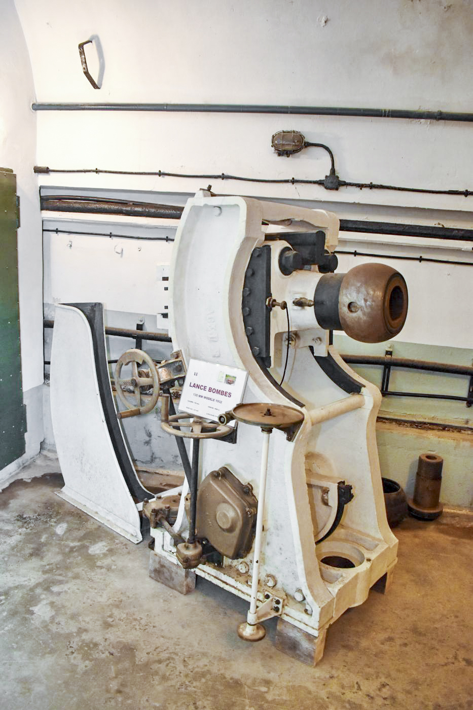 Ligne Maginot - FOUR A CHAUX - FAC - (Ouvrage d'artillerie) - Musée
Lance bombes de 135 mm