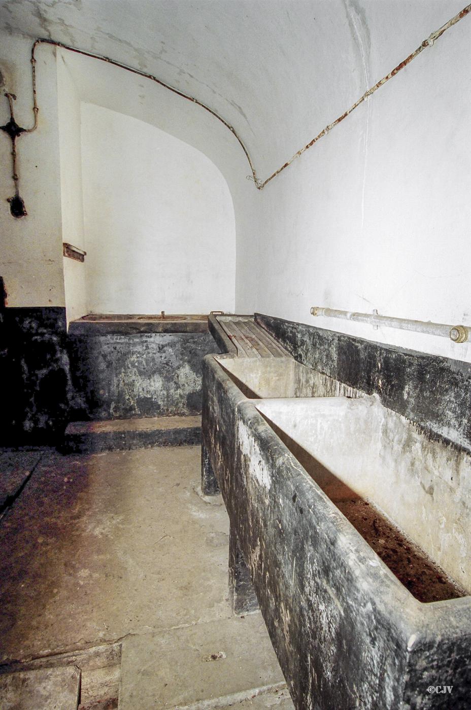 Ligne Maginot - FREUDENBERG (QUARTIER SCHIESSECK - I/37° RIF) - (Abri) - Cuisine 
Evier - Lia VERMEULEN