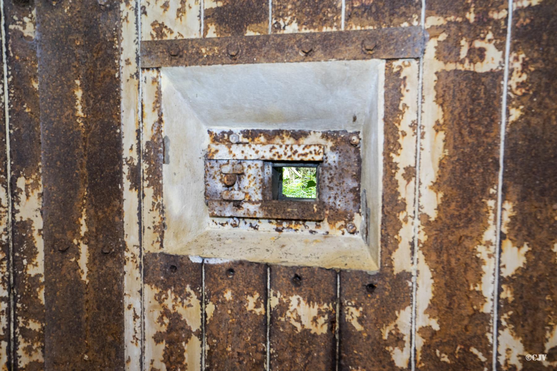 Ligne Maginot - 101 - TIEFENBACH NORD - (Casemate d'infanterie - double) - Créneau pour le flanquement de la casemate de Willerbach
