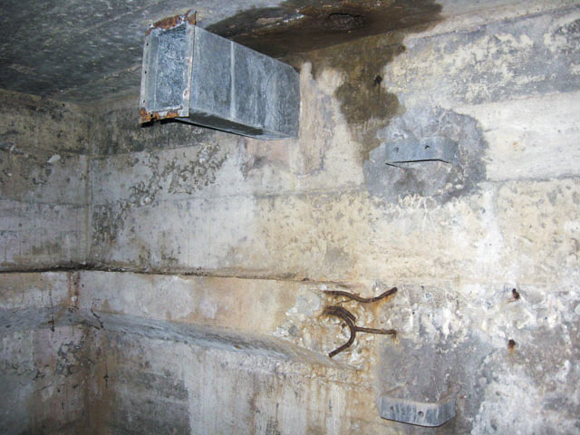 Ligne Maginot - HASPELSCHIEDT 4 (AVANT POSTE) - (Blockhaus pour arme infanterie) - Restes de ventilation