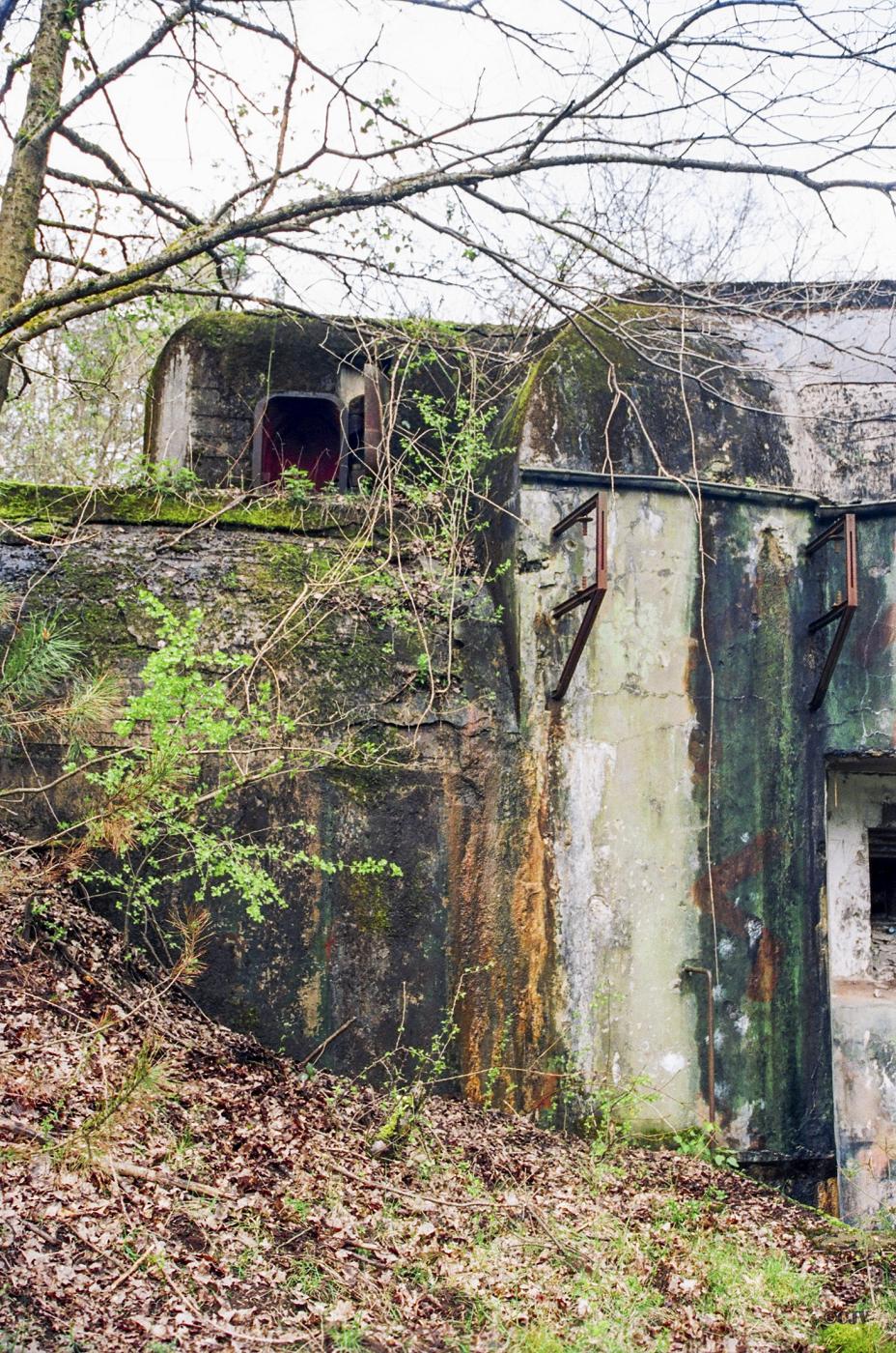 Ligne Maginot - OTTERBIEL - (Ouvrage d'artillerie) - Bloc 3
Niche pour le projecteur - Caspar Vermeulen