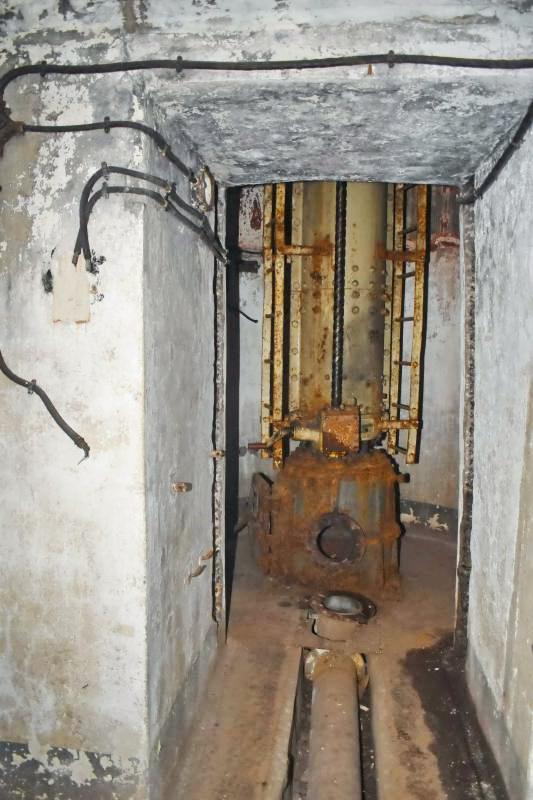 Ligne Maginot - HAUT POIRIER - (Ouvrage d'infanterie) - Bloc 1
Cloche AM