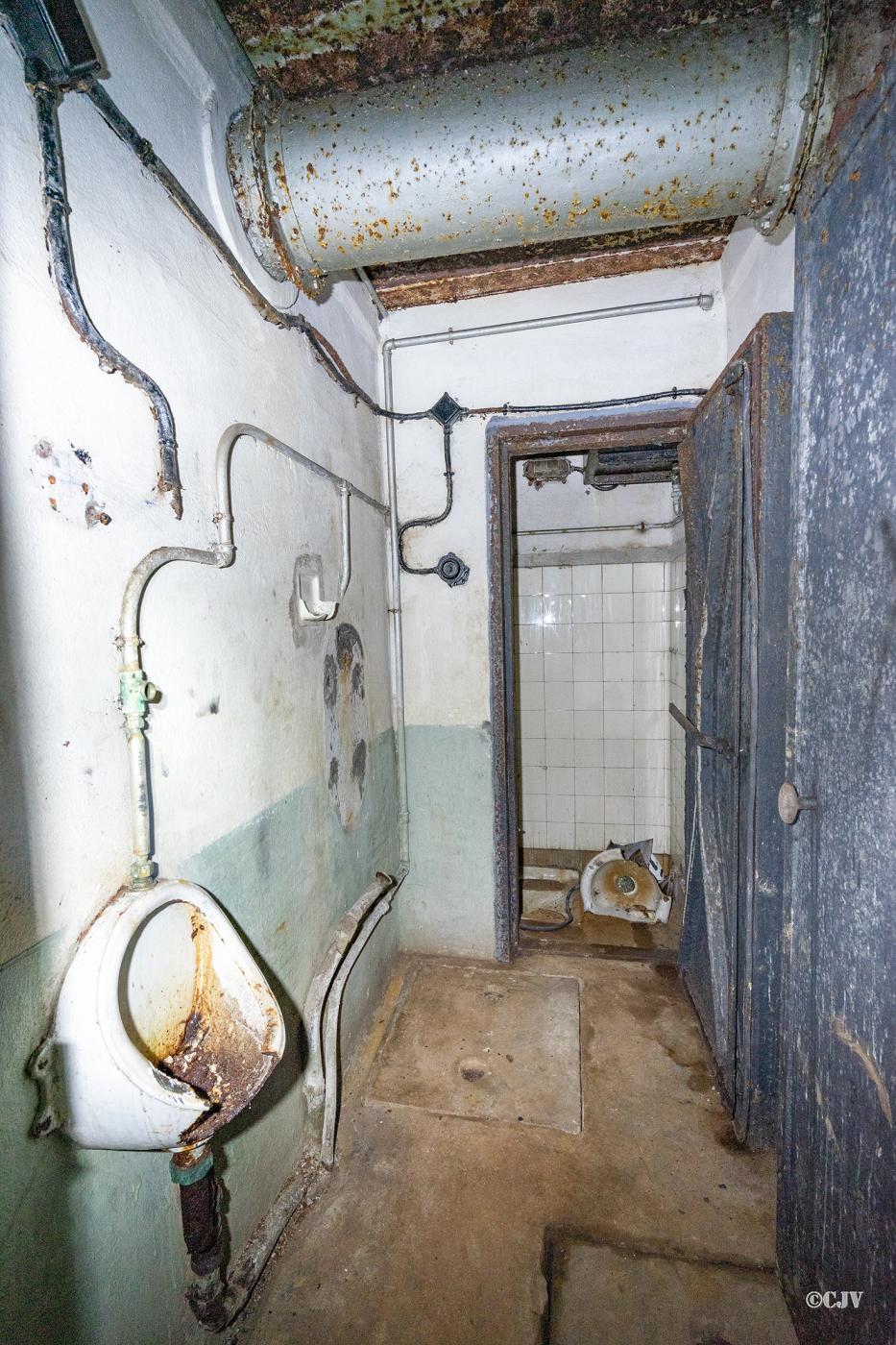 Ligne Maginot - HAUT POIRIER - (Ouvrage d'infanterie) - Bloc 2
Toilette