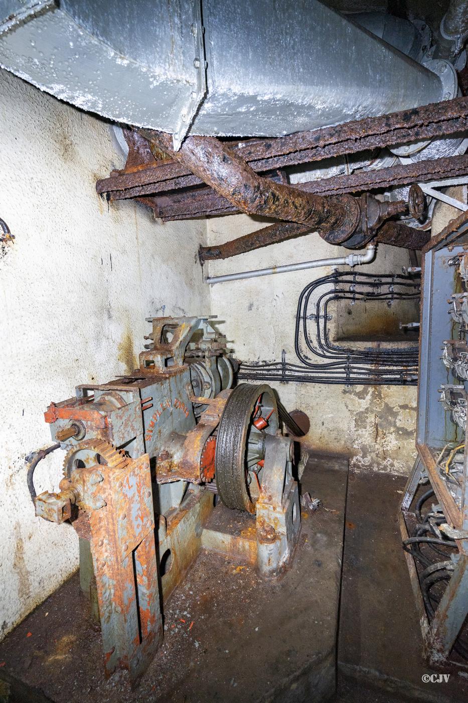Ligne Maginot - HAUT POIRIER - (Ouvrage d'infanterie) - Monte-charge