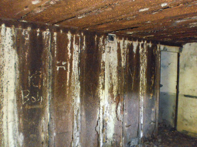 Ligne Maginot - A17 - MAULDE SUD OUEST DROITE (2) - (Casemate d'infanterie) - 1ère pièce en entrant.
