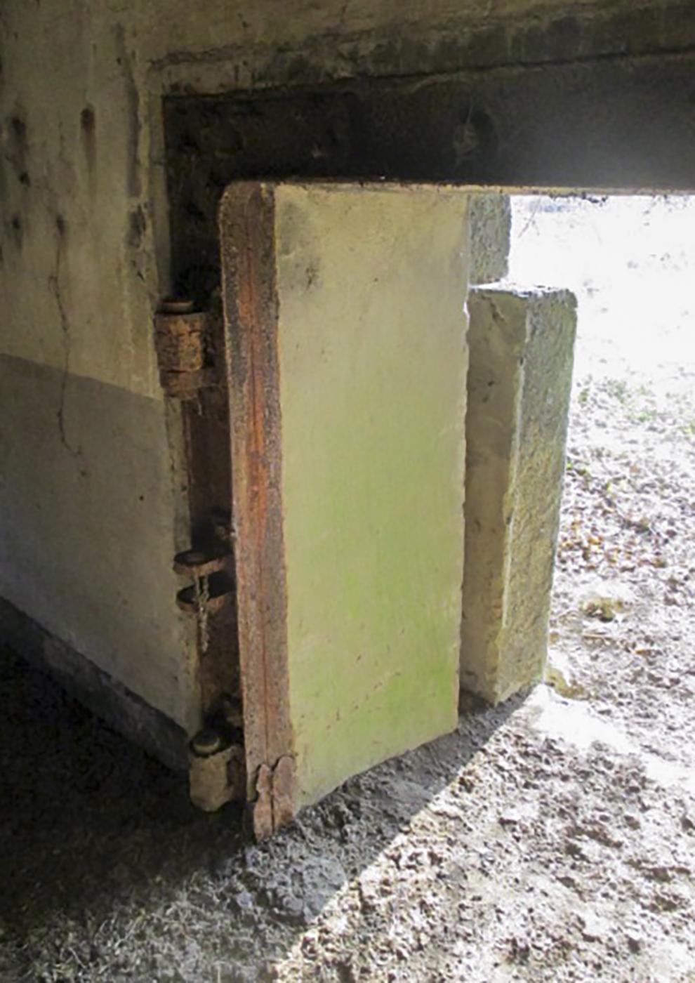 Ligne Maginot - A25 - RODIGNIES EST - (Casemate d'infanterie - double) - Entrée matériel