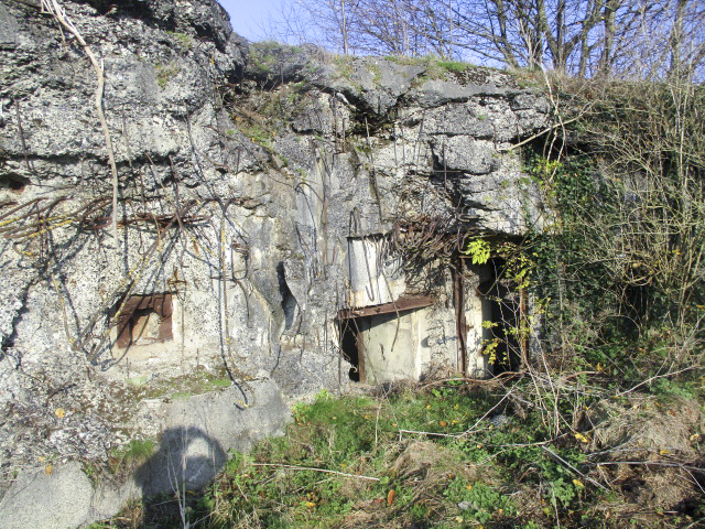 Ligne Maginot - A28 - LONG BUHOT - (Casemate d'infanterie) - 