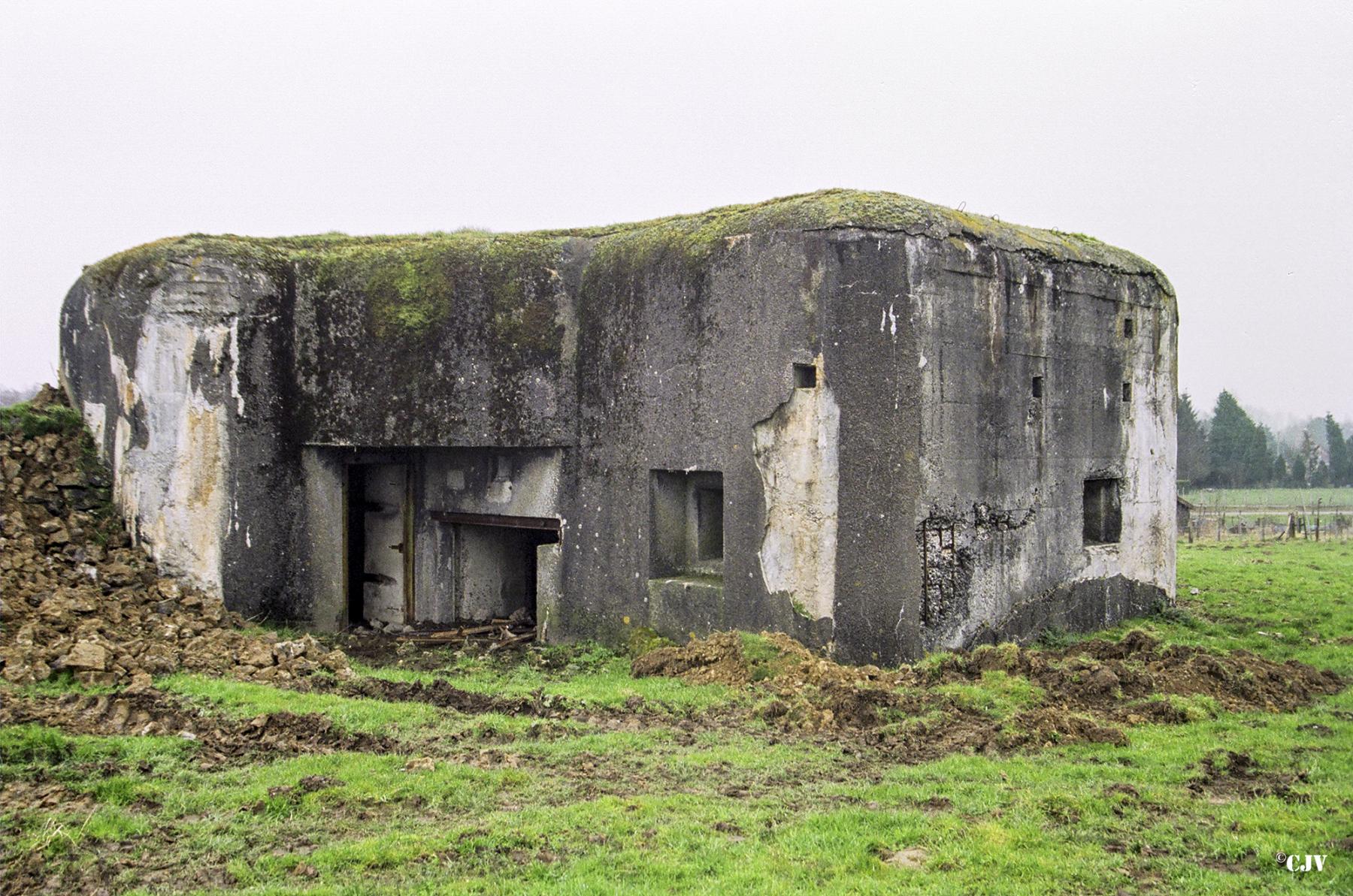 Ligne Maginot - A31 - BRUILLE SUD - (Casemate d'infanterie) - L'entrée du matériel et entrée hommes