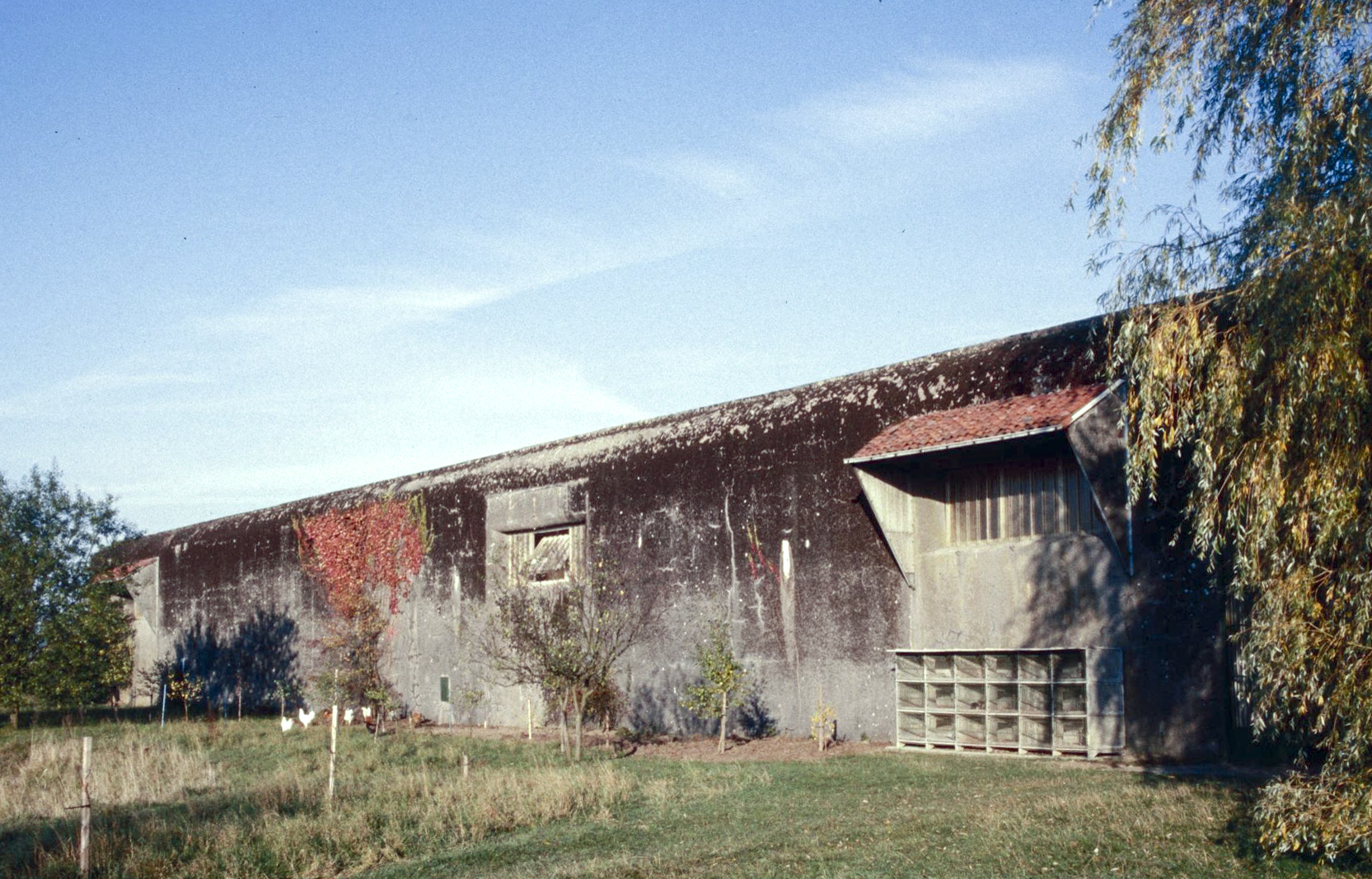 Ligne Maginot - BETTELAINVILLE - (Infrastructures électriques) - Vue du poste en 1996. - MANSUY Michel