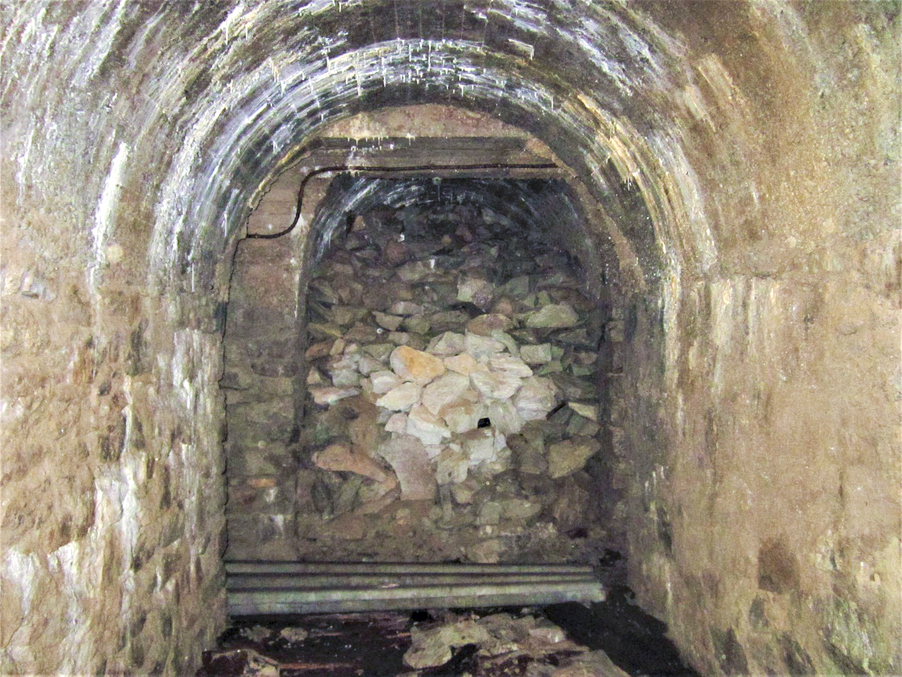 Ligne Maginot - AMODON - (Abri) - Local ventilation (comblé)