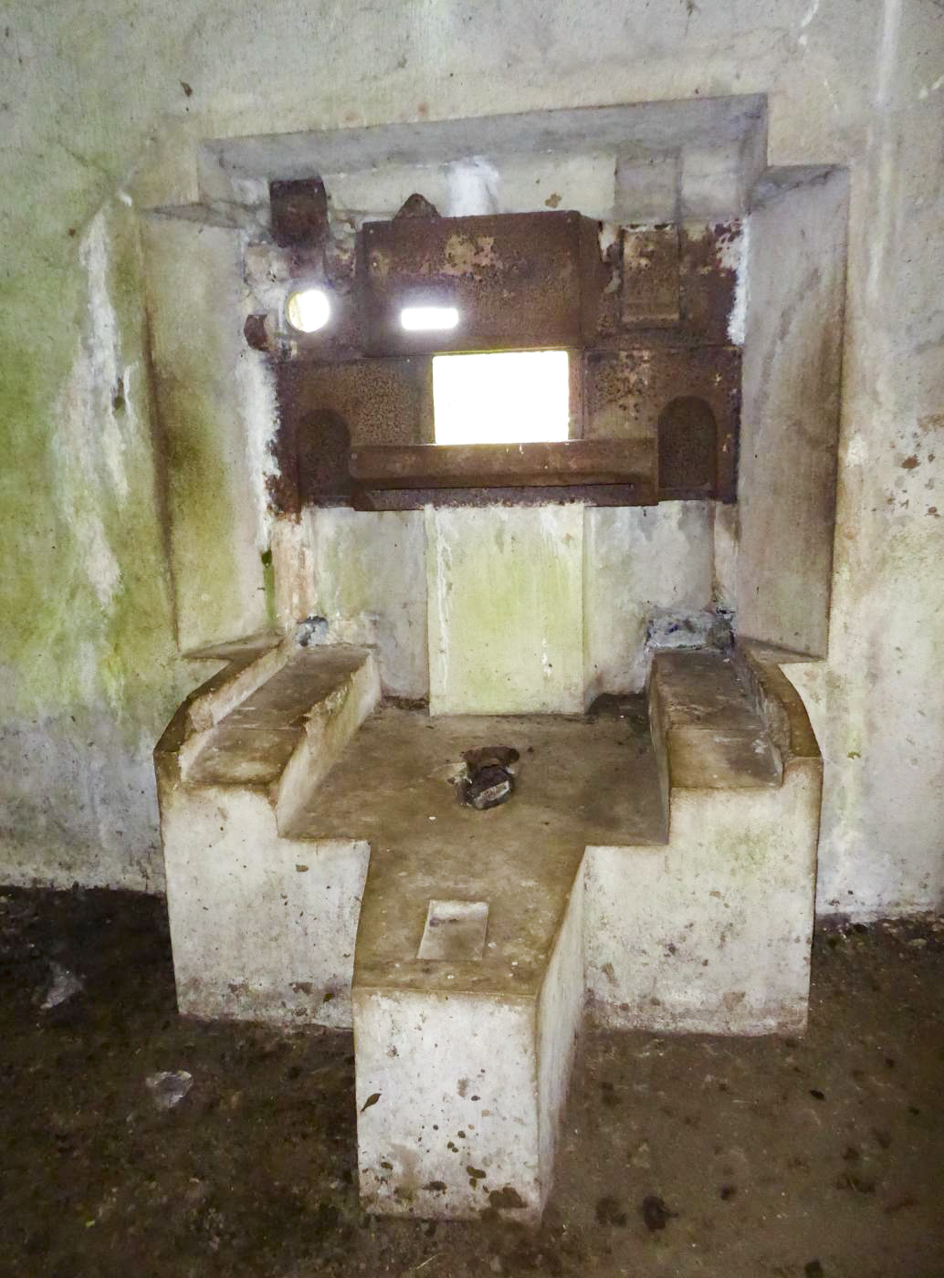 Ligne Maginot - NORD DE NIVELLE - (Blockhaus pour canon) - Trémie PL, flanquement droit. - François VILLARS