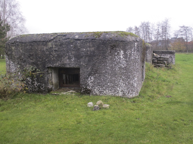 Ligne Maginot - B392 - THUN (PDS) - (Blockhaus pour arme infanterie) - 